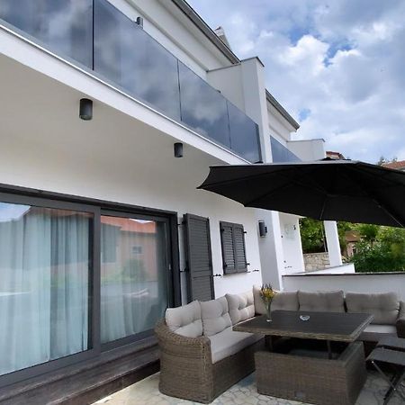 Apartments Tasha Mali Lošinj Extérieur photo