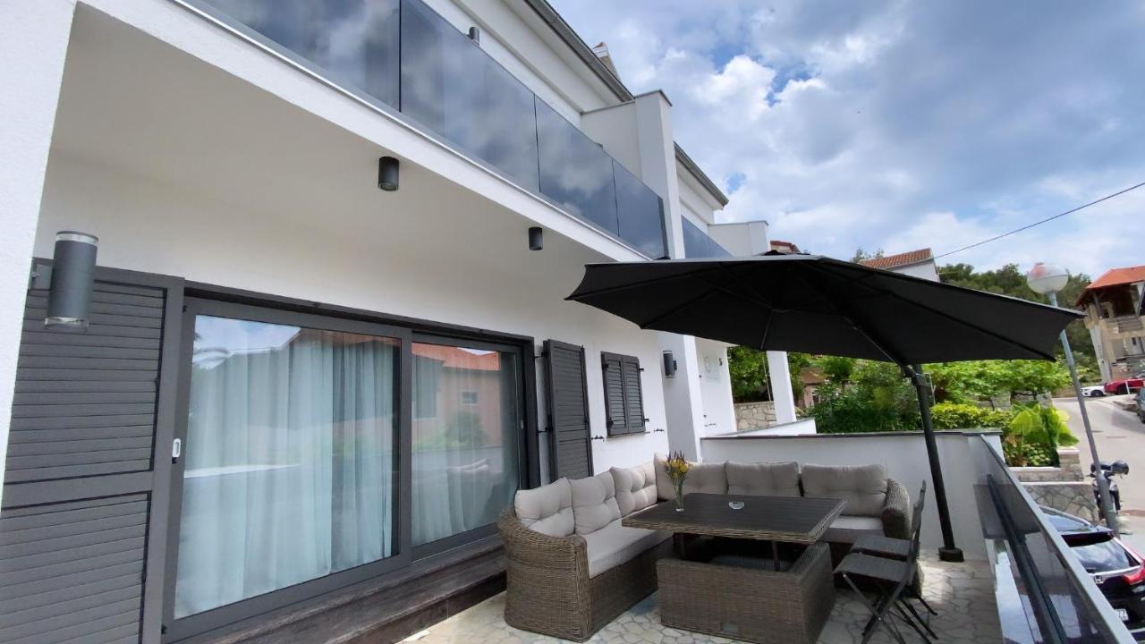 Apartments Tasha Mali Lošinj Extérieur photo