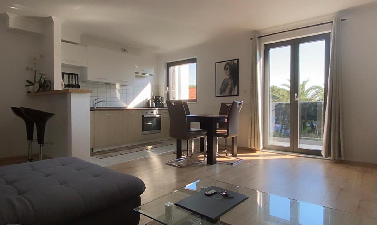 Apartments Tasha Mali Lošinj Extérieur photo