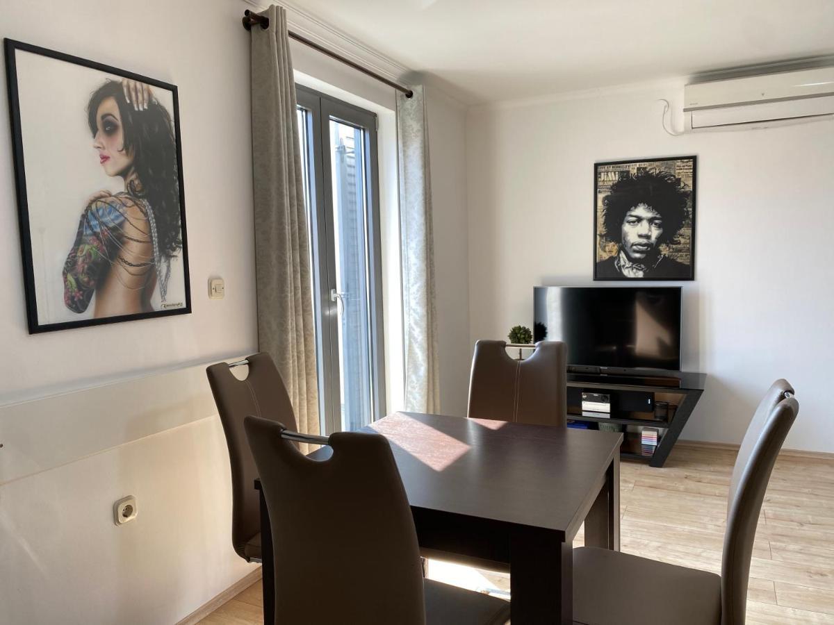 Apartments Tasha Mali Lošinj Extérieur photo