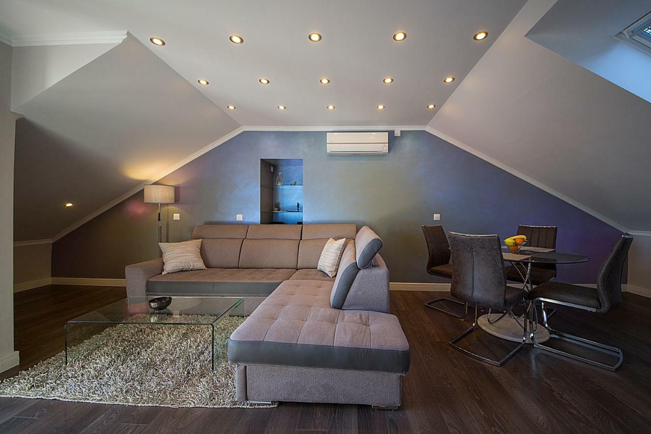 Apartments Tasha Mali Lošinj Extérieur photo