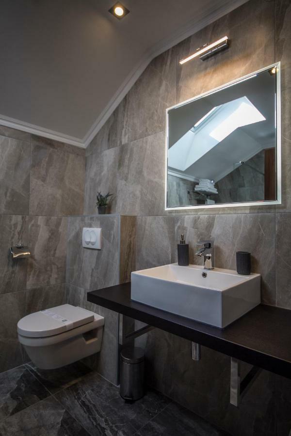 Apartments Tasha Mali Lošinj Extérieur photo