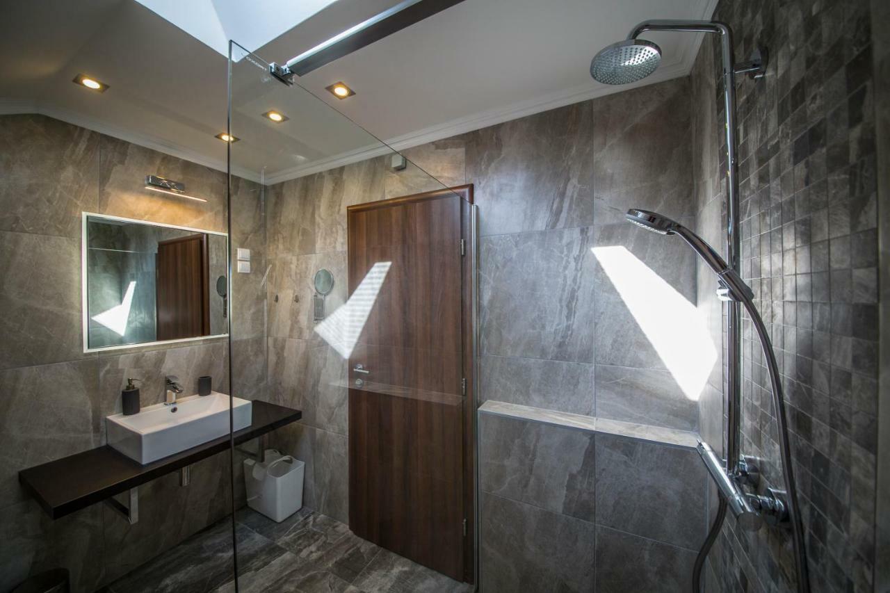 Apartments Tasha Mali Lošinj Extérieur photo